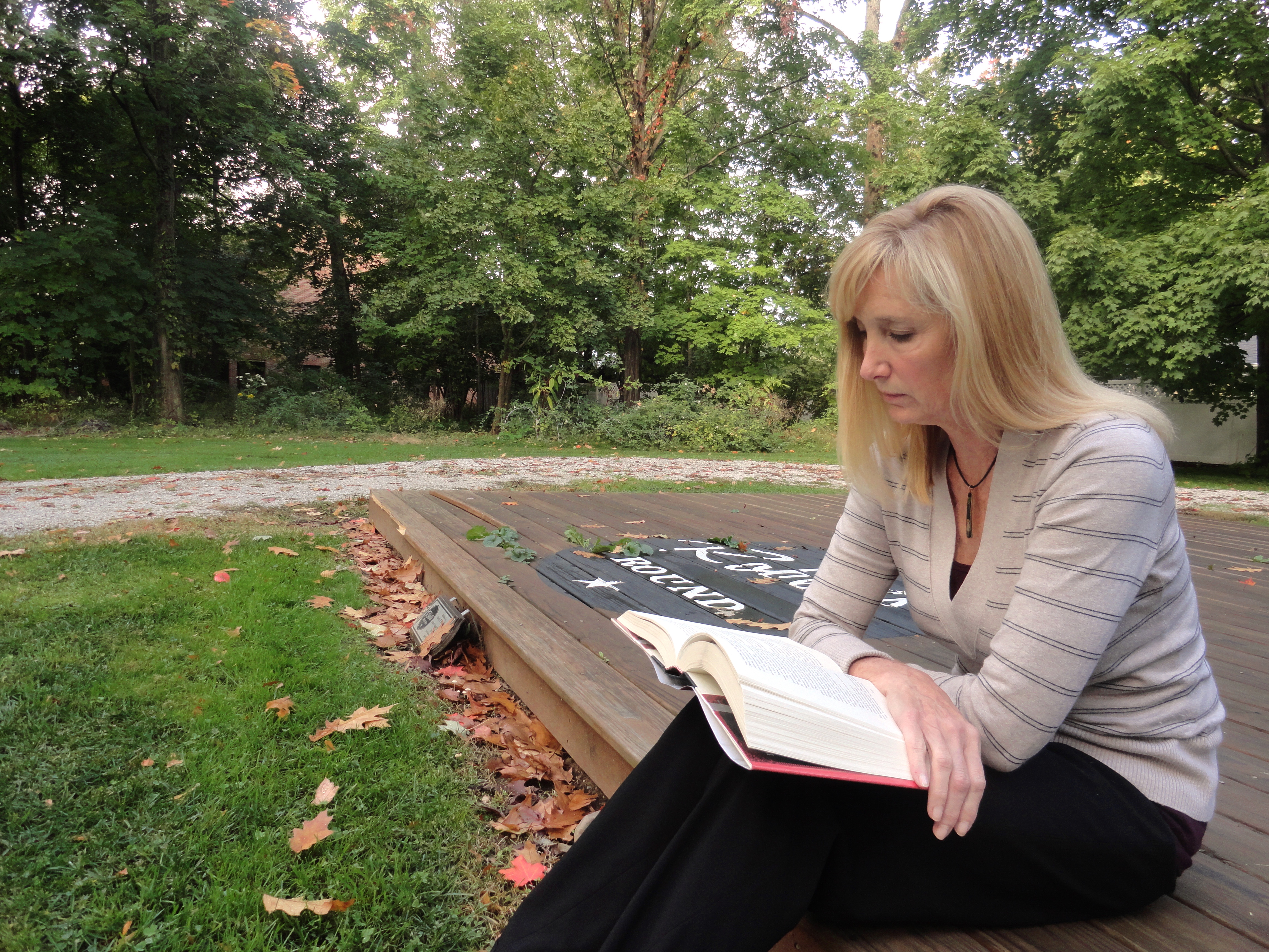 10 Favorite Places To Read Outdoors Mentor Public Li
